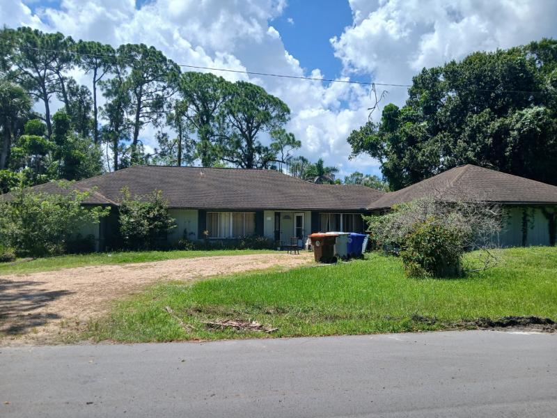 Photo of 891 47TH Avenue, Vero Beach, FL 32966 (MLS # B26063436)