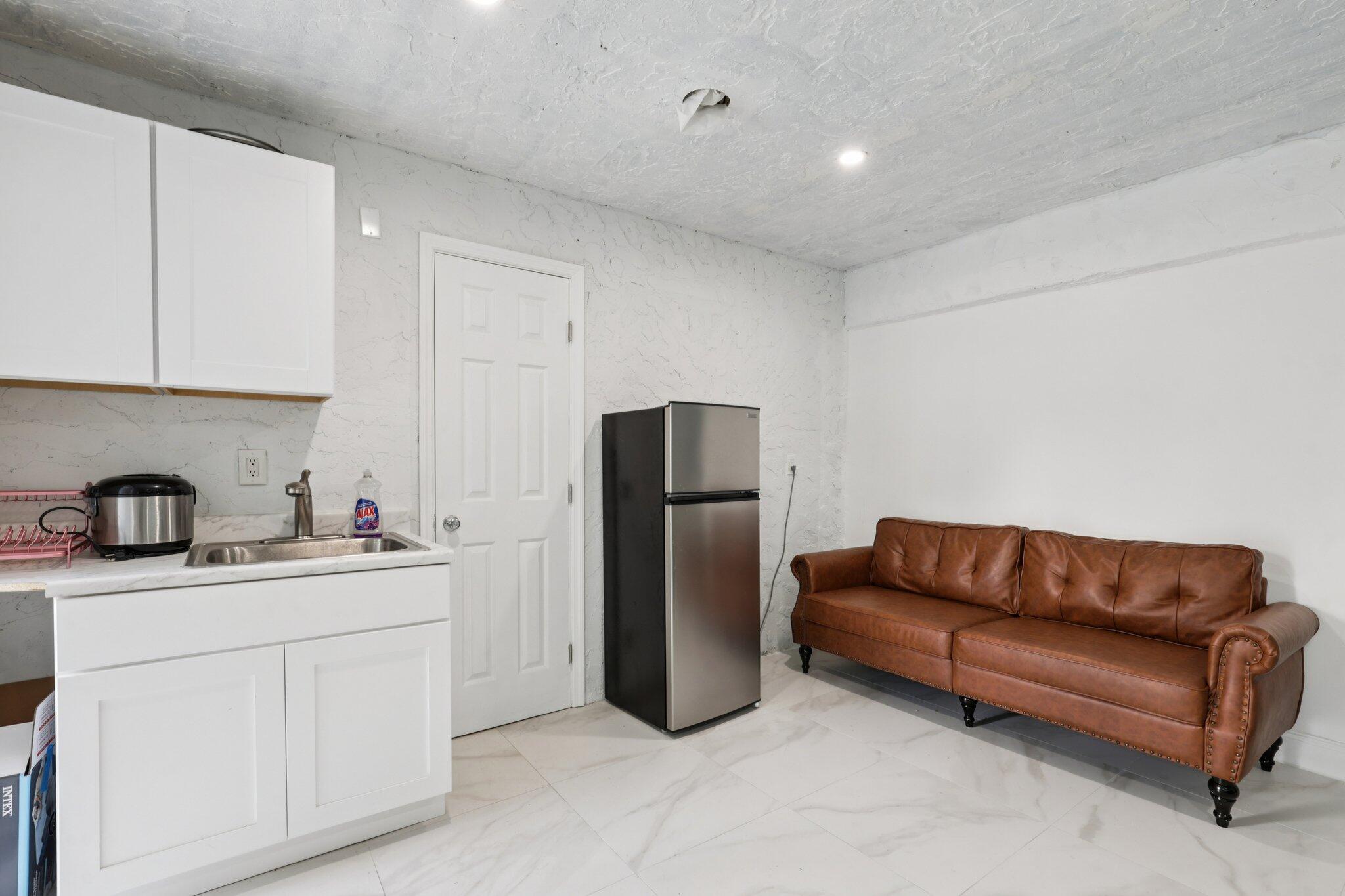 D & M ACRES - Residential