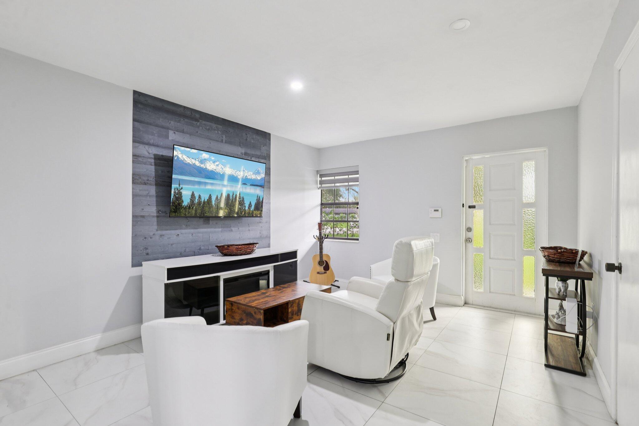 D & M ACRES - Residential