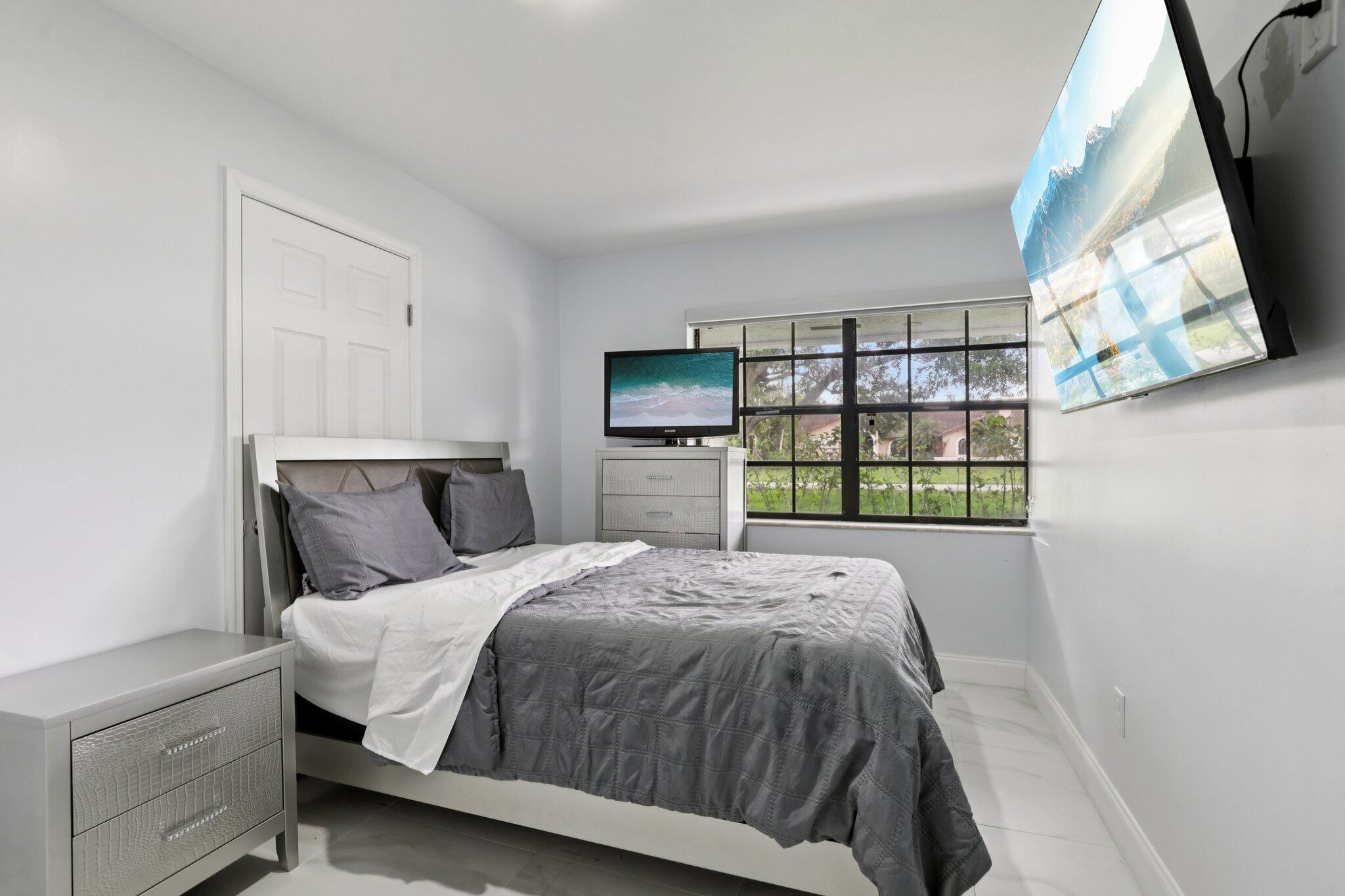 D & M ACRES - Residential