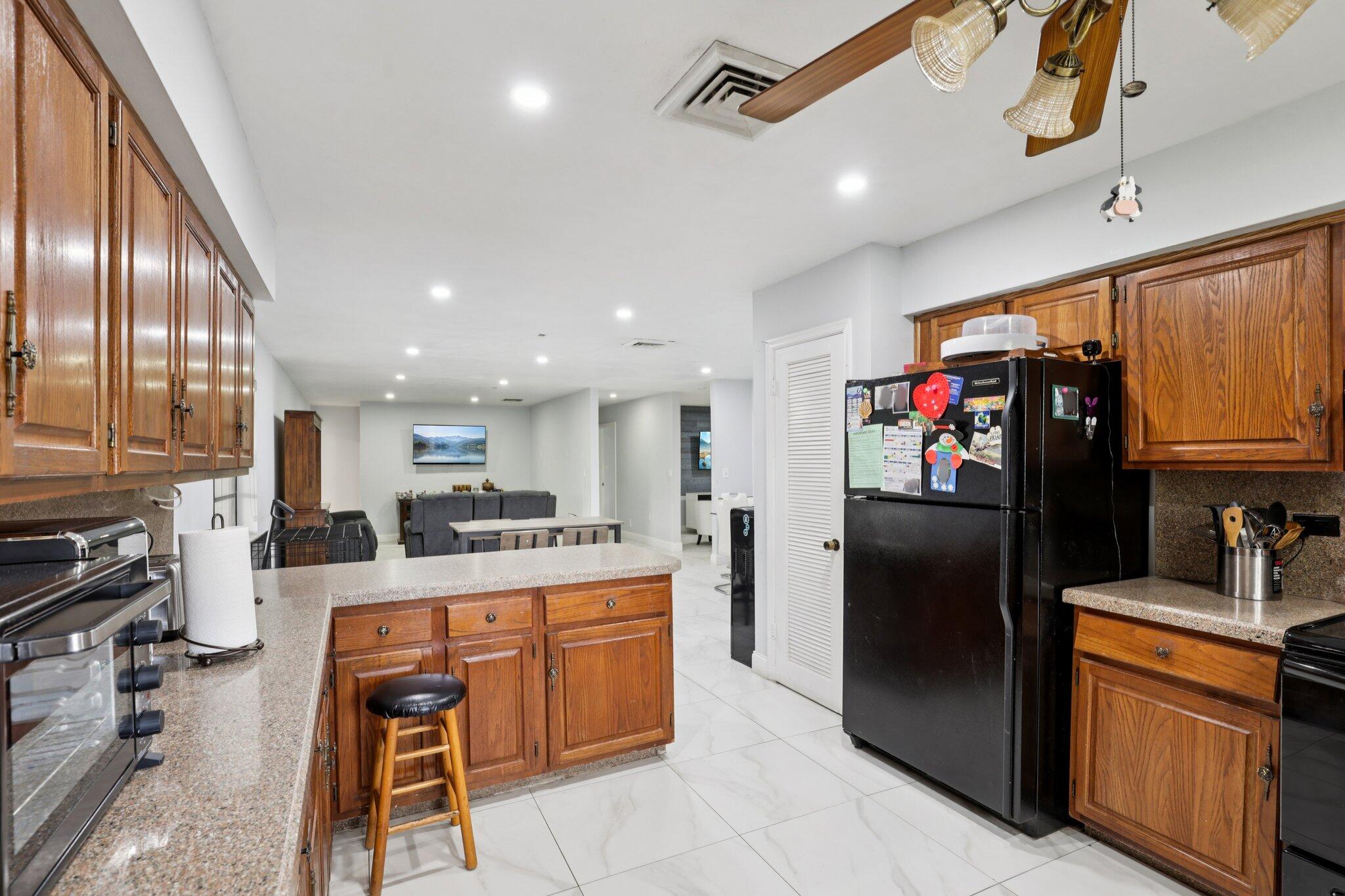 D & M ACRES - Residential
