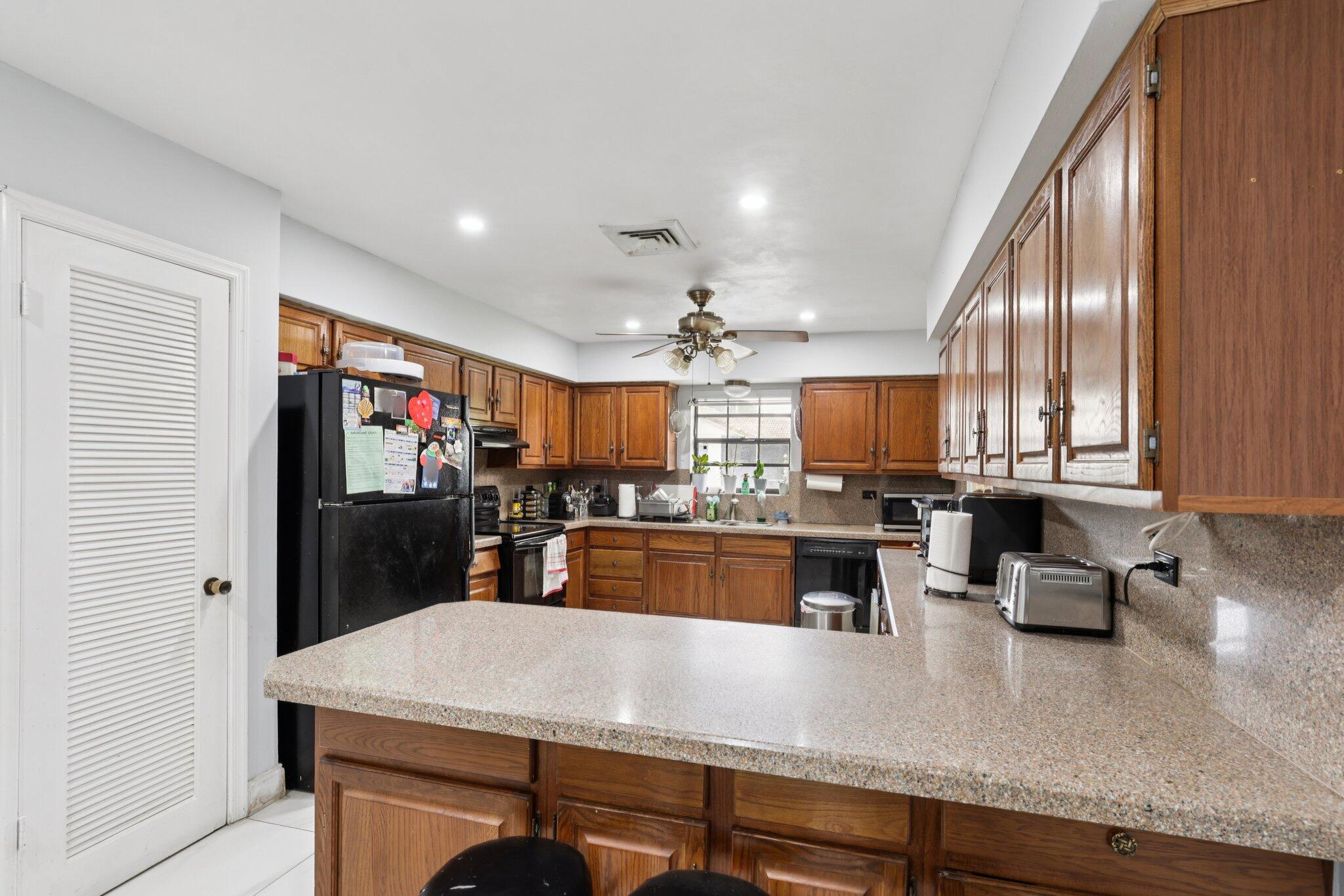 D & M ACRES - Residential