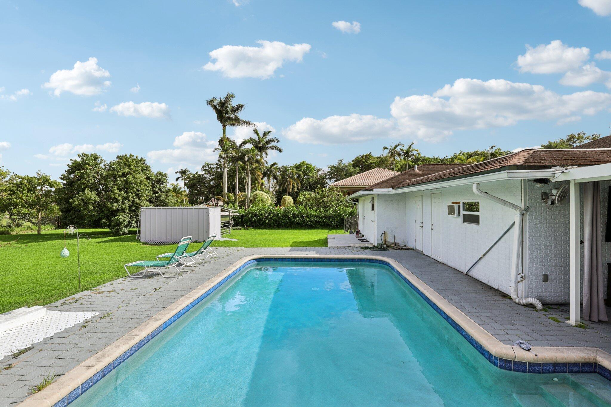 D & M ACRES - Residential