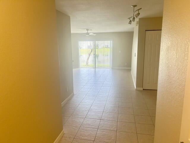 SIERRA PALMS - Residential