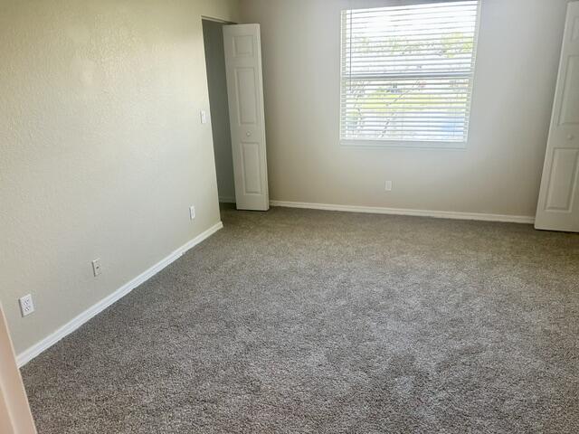 SIERRA PALMS - Residential