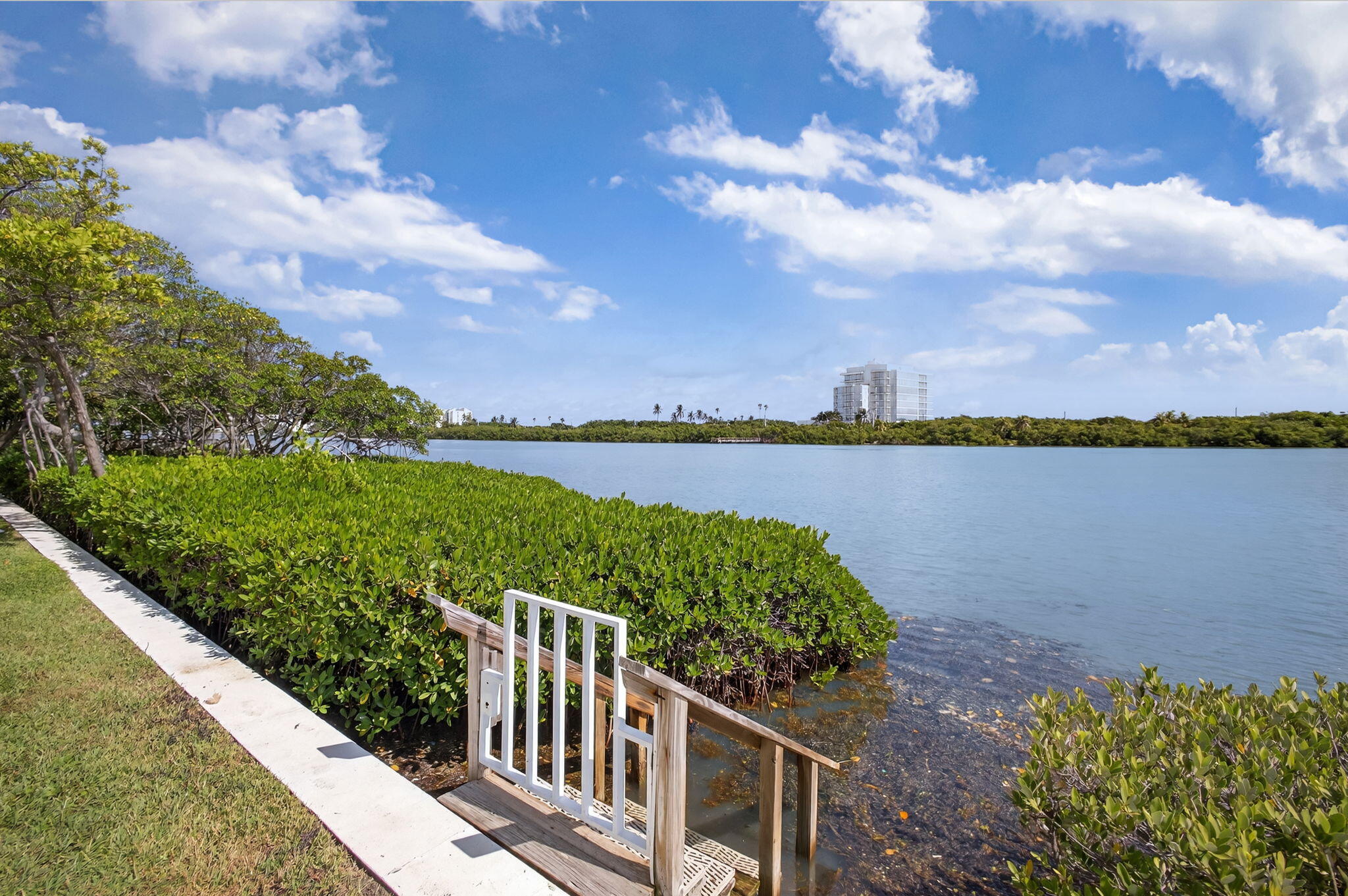 WATERWAY BEACH CONDOS - Residential