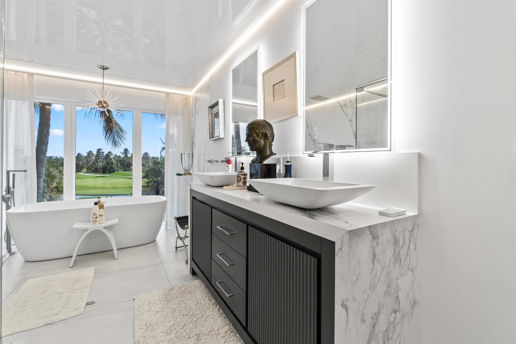 TRES VIDAS OF PALM BEACH - Residential Lease