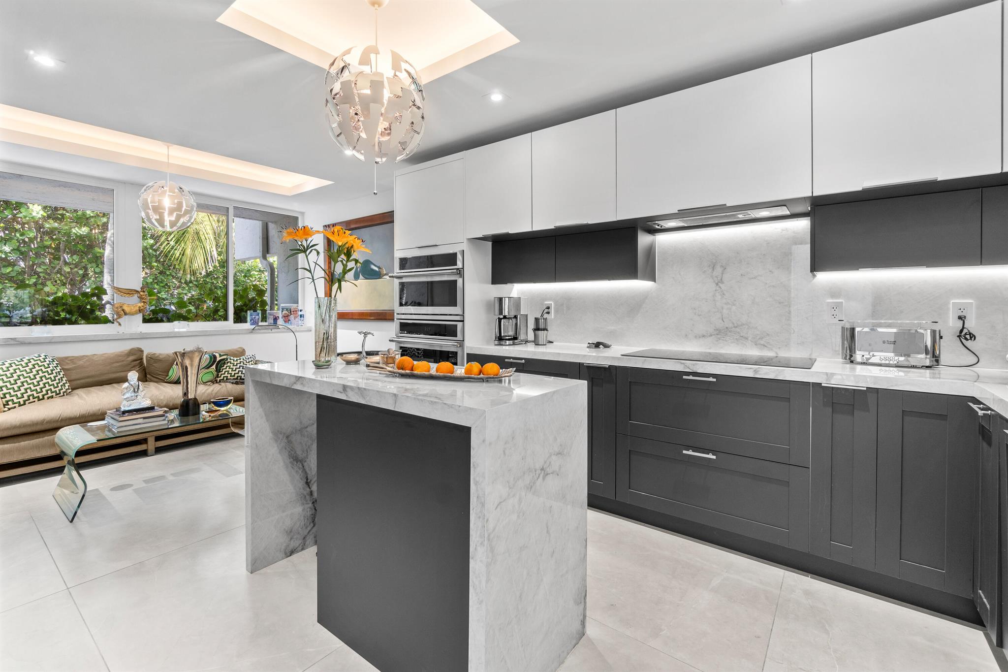 TRES VIDAS OF PALM BEACH - Residential Lease