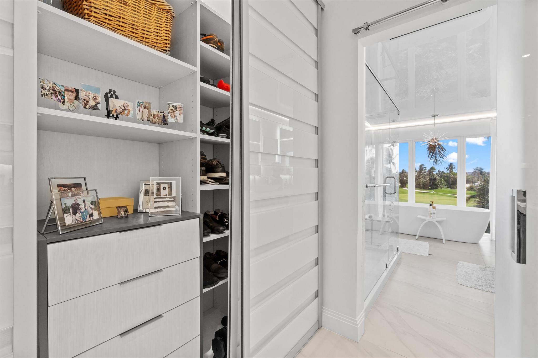 TRES VIDAS OF PALM BEACH - Residential Lease