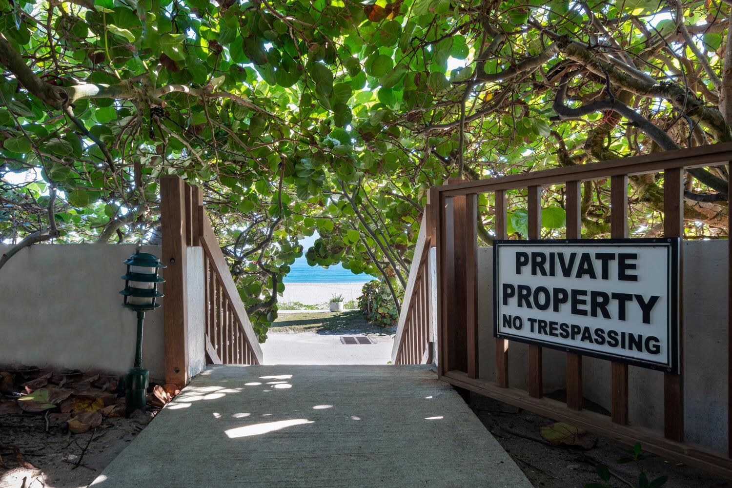 TRES VIDAS OF PALM BEACH - Residential Lease