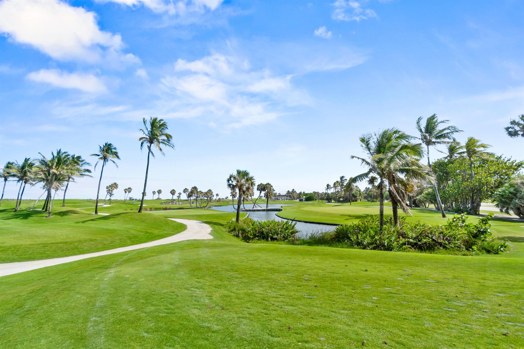 TRES VIDAS OF PALM BEACH - Residential Lease