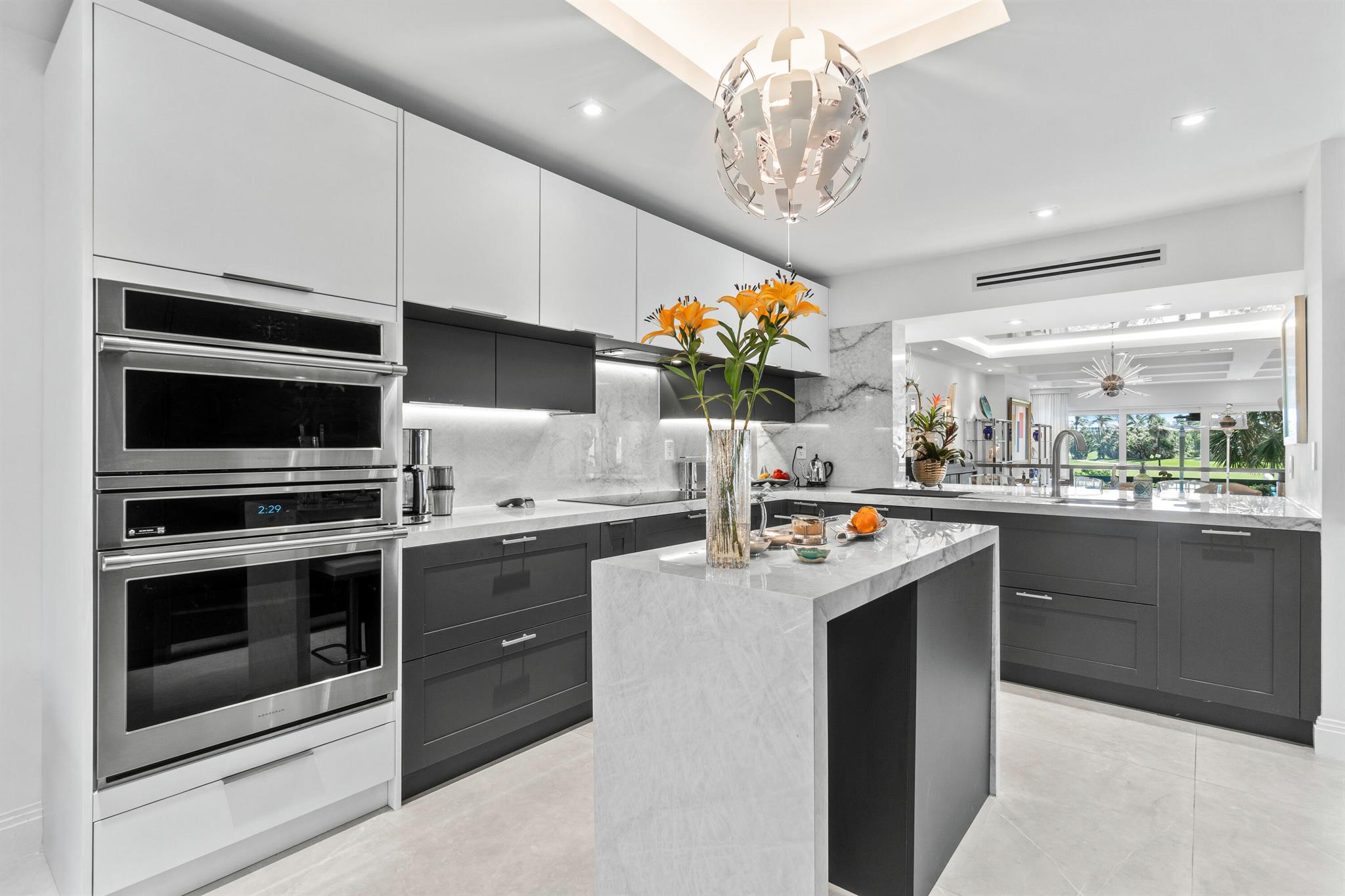 TRES VIDAS OF PALM BEACH - Residential Lease