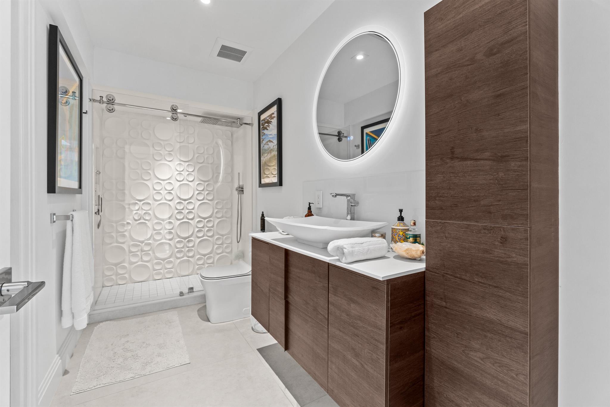 TRES VIDAS OF PALM BEACH - Residential Lease