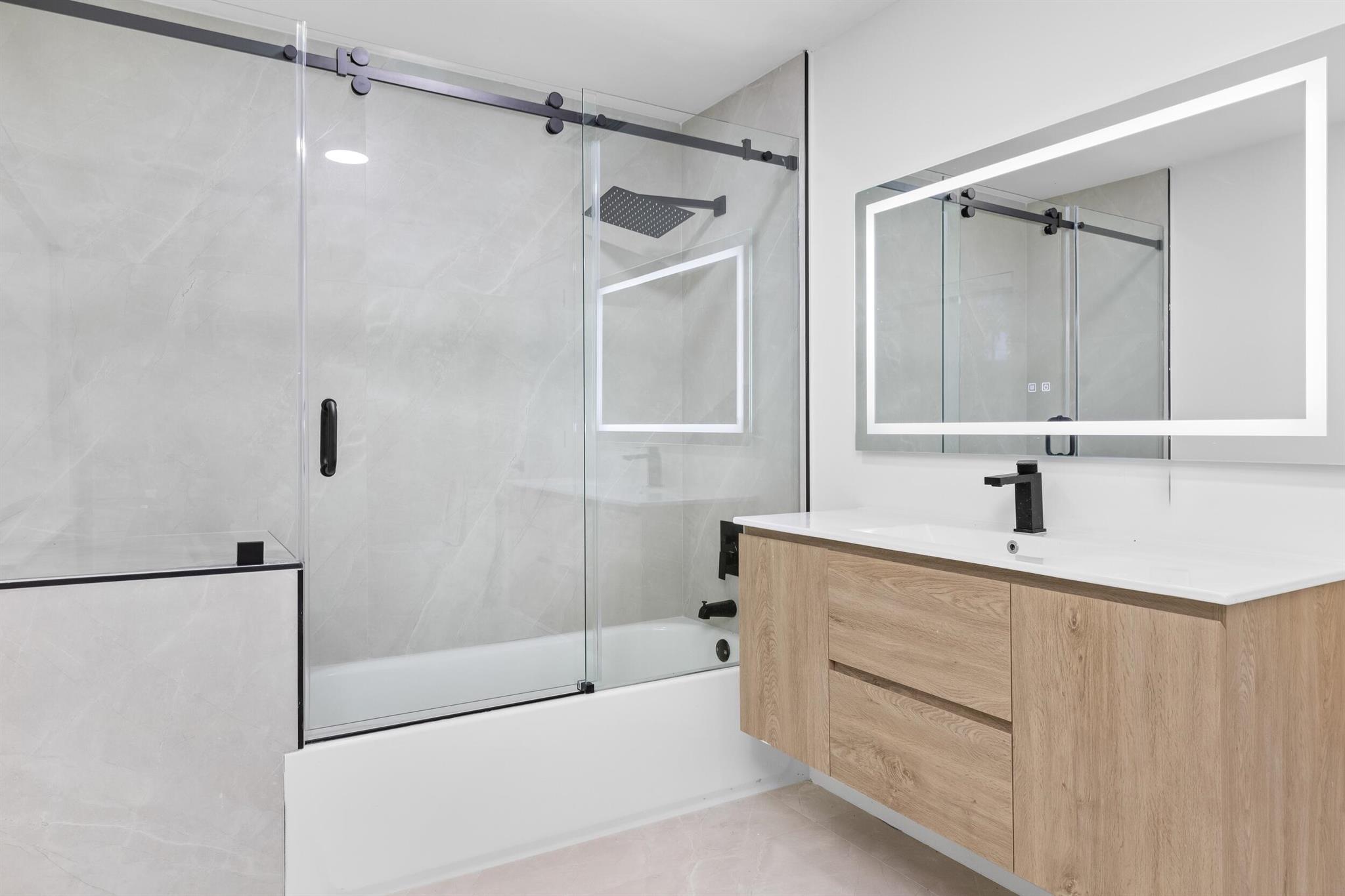 DEL MAR VILLAGE - Residential