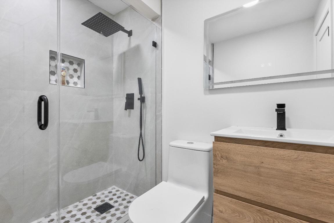 DEL MAR VILLAGE - Residential