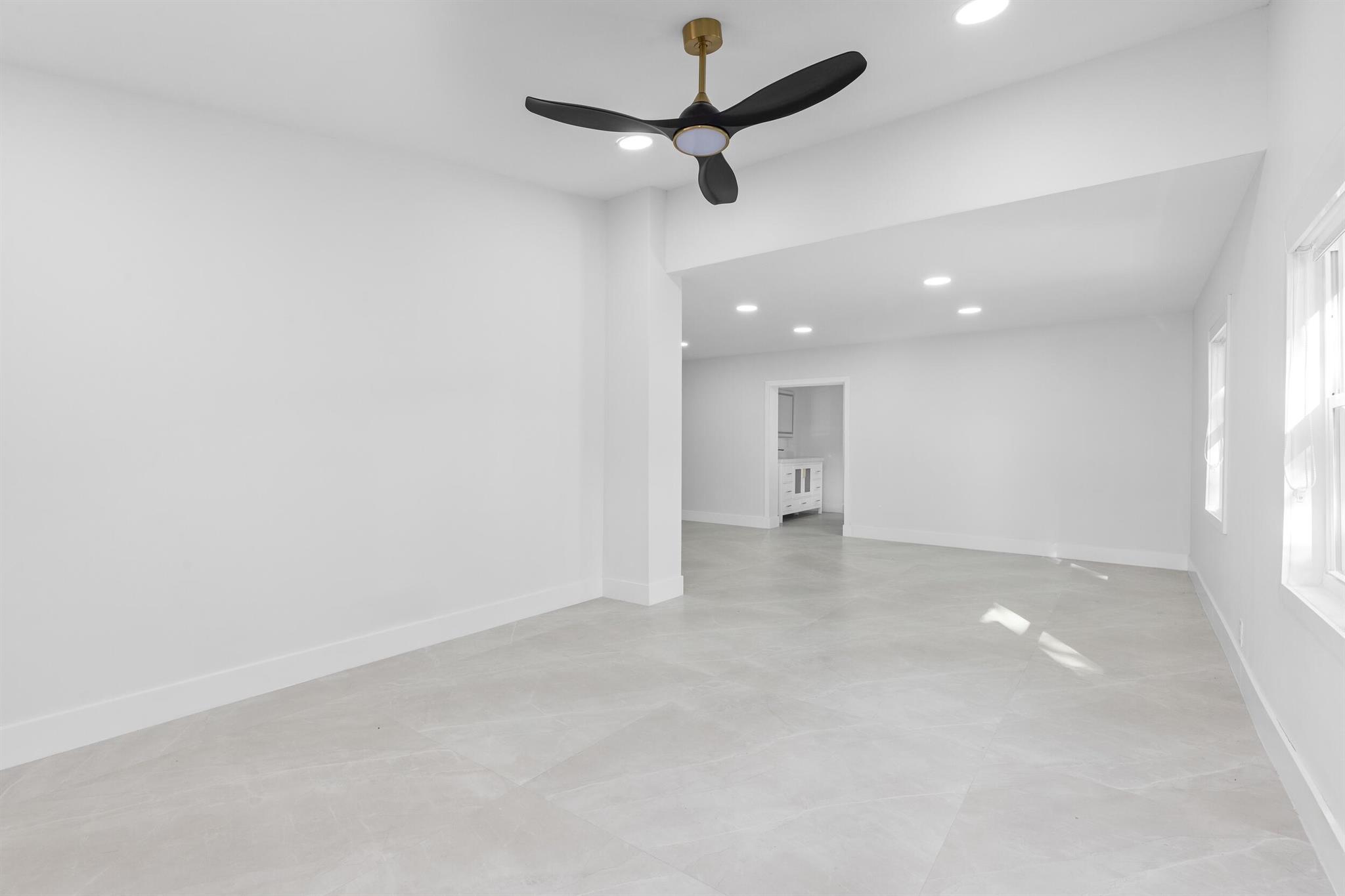 DEL MAR VILLAGE - Residential