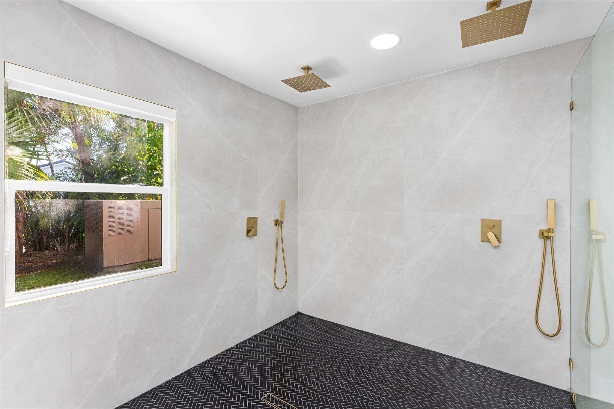 DEL MAR VILLAGE - Residential