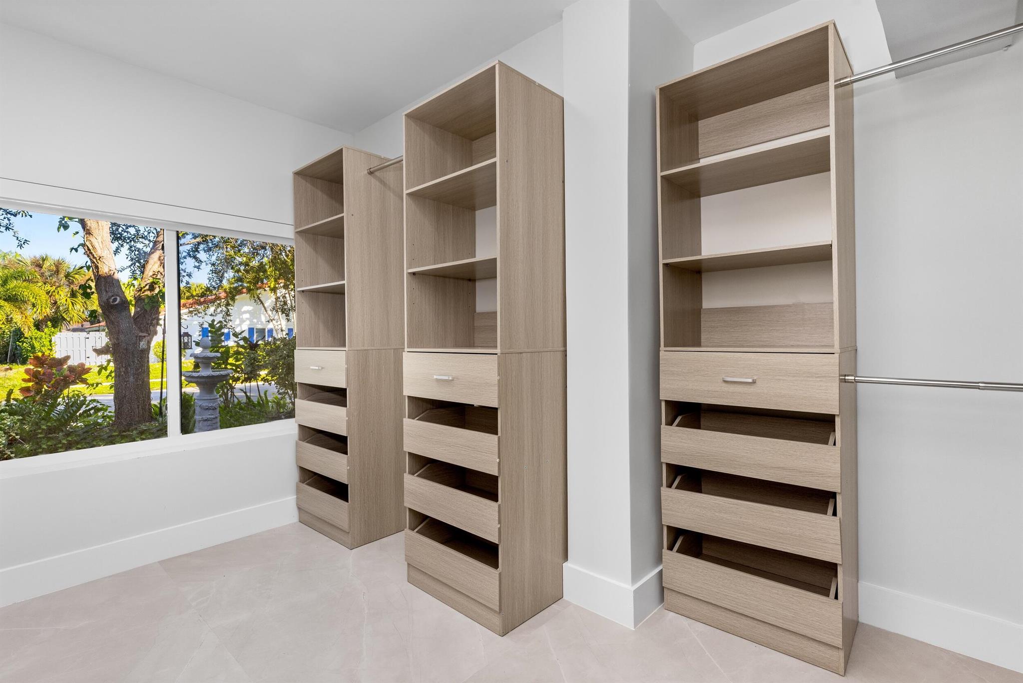 DEL MAR VILLAGE - Residential