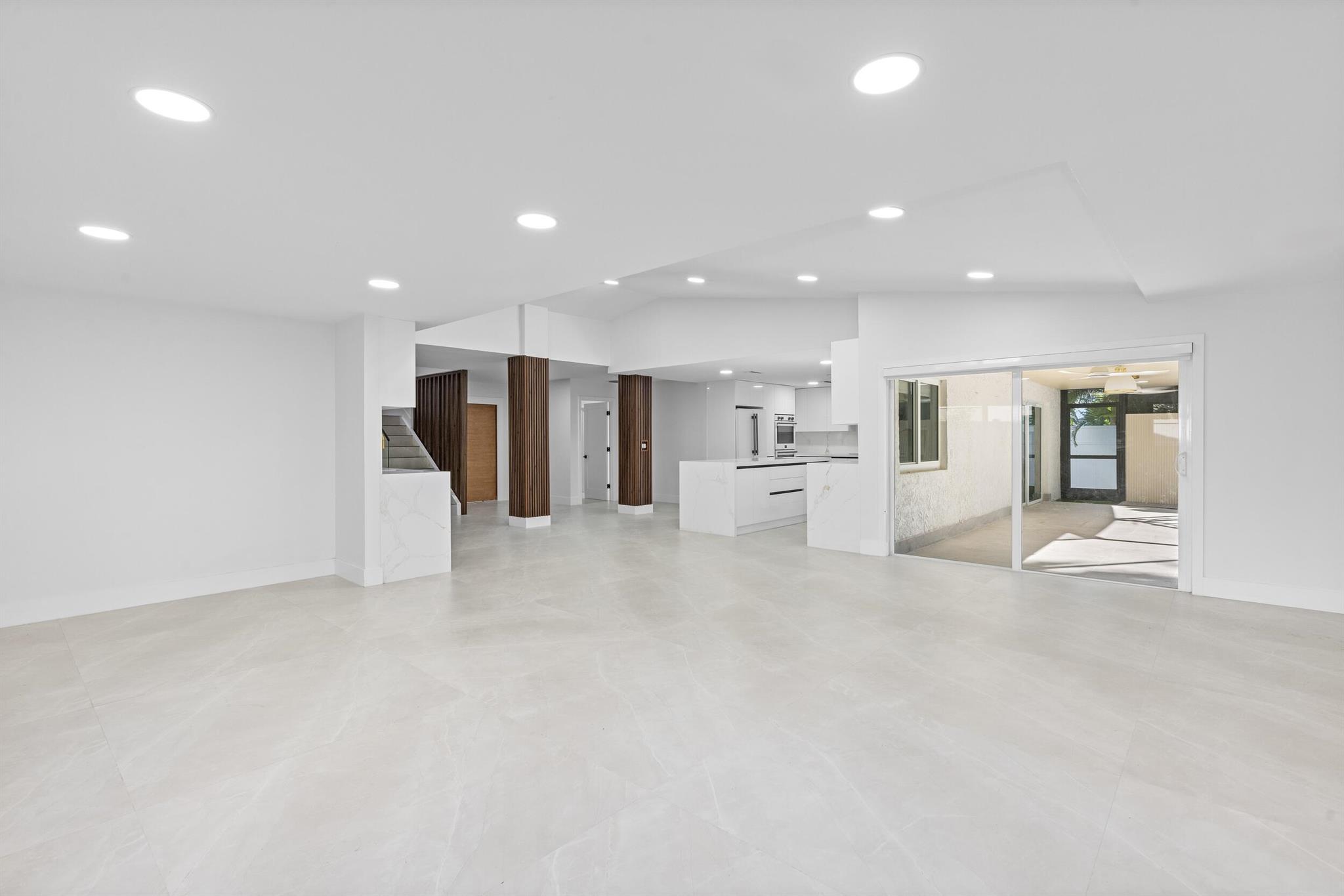 DEL MAR VILLAGE - Residential