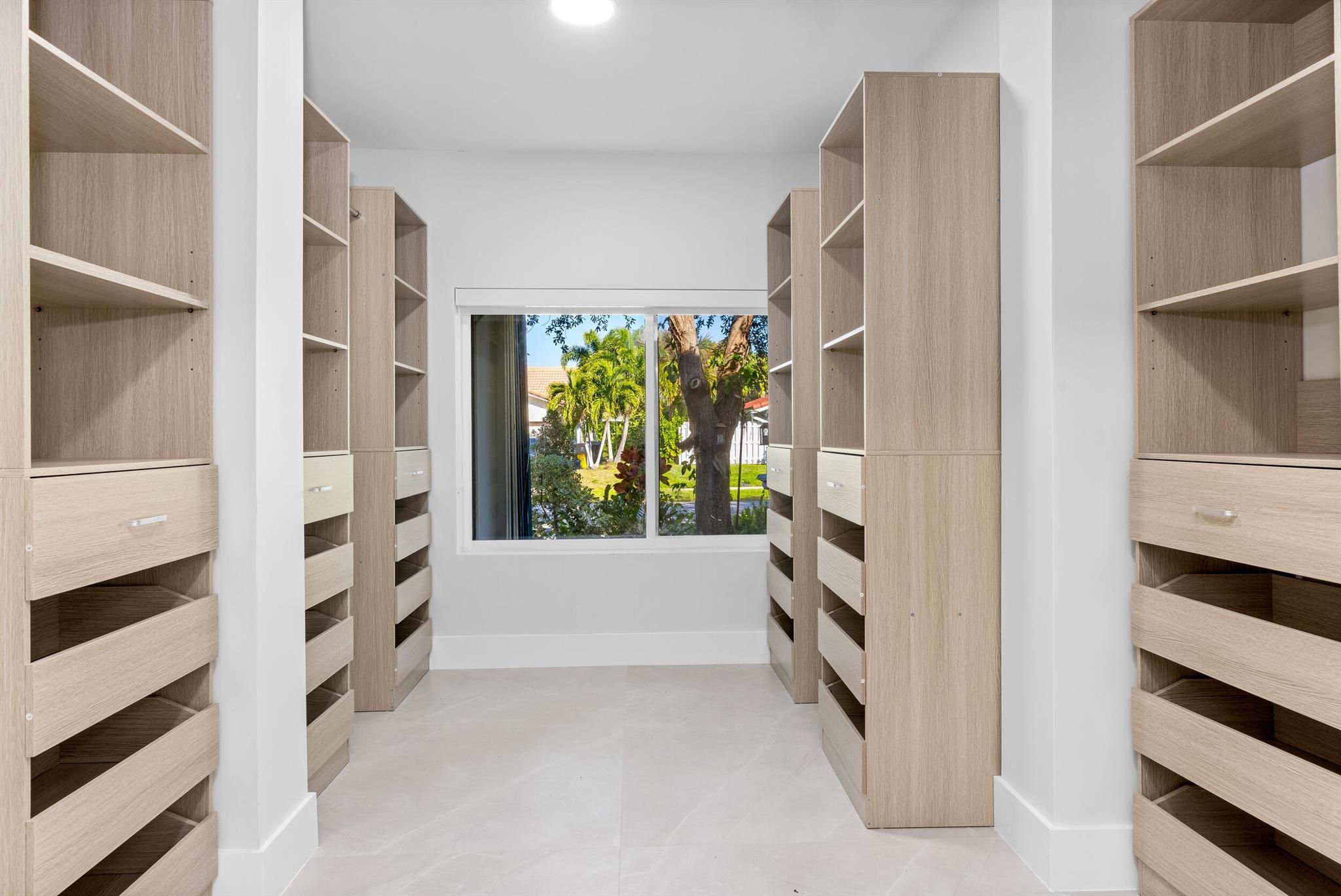 DEL MAR VILLAGE - Residential