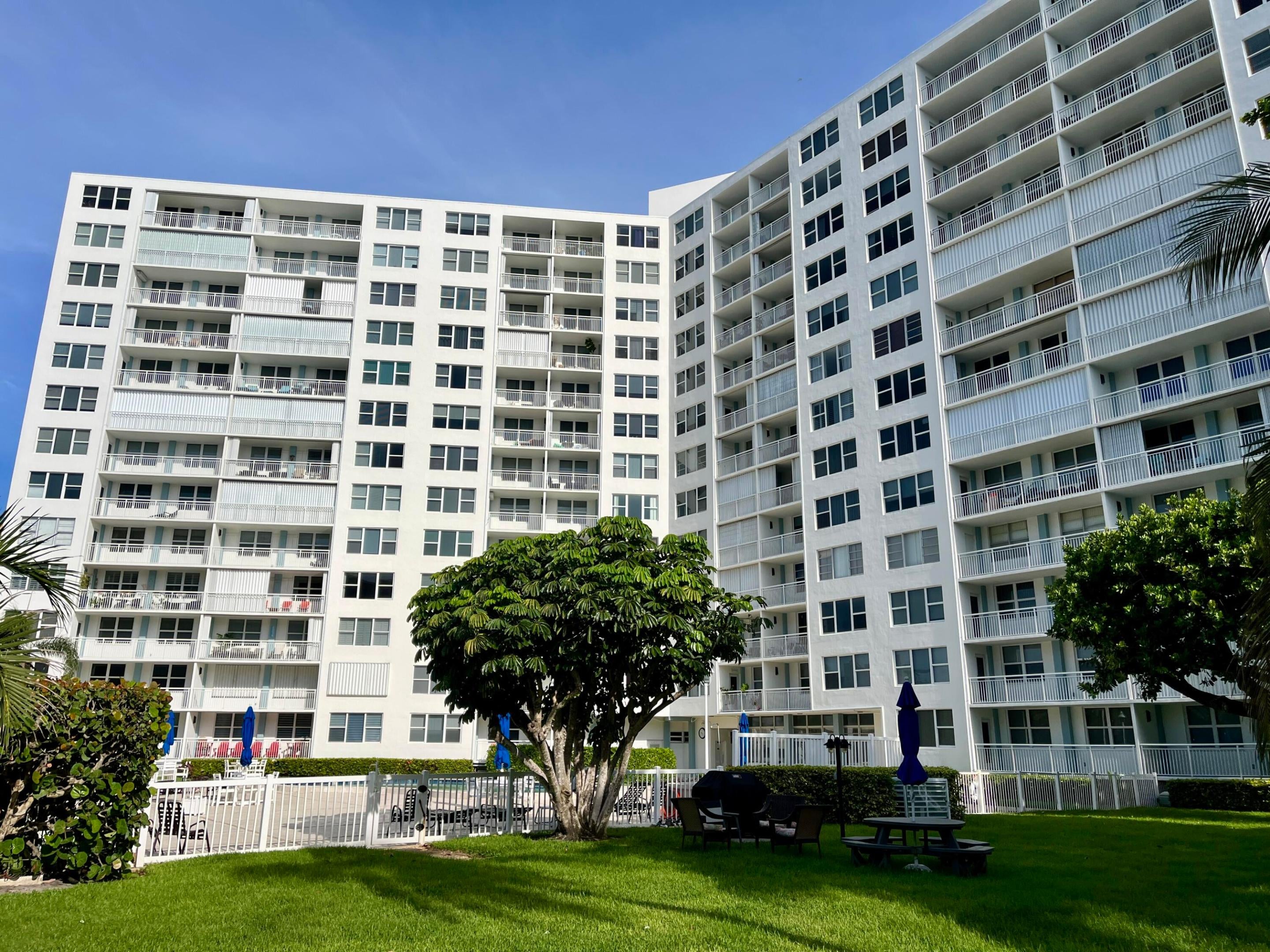 201 N Ocean Boulevard 302