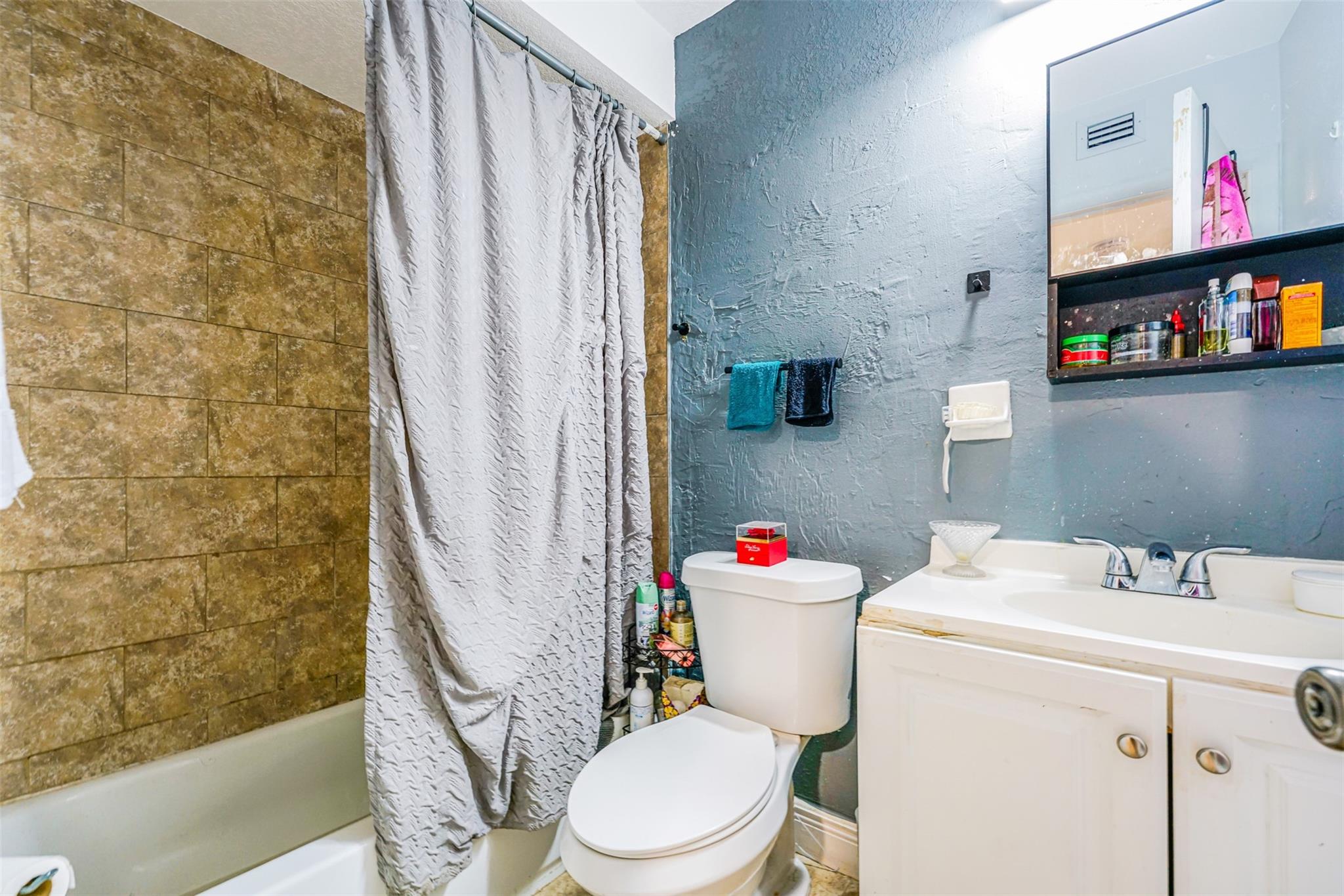 Town&Country of LaudLakes - Residential