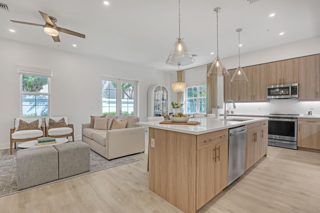 Photo of 109 Royal Palm Circle, Tequesta, FL 33469 (MLS # R11152111)