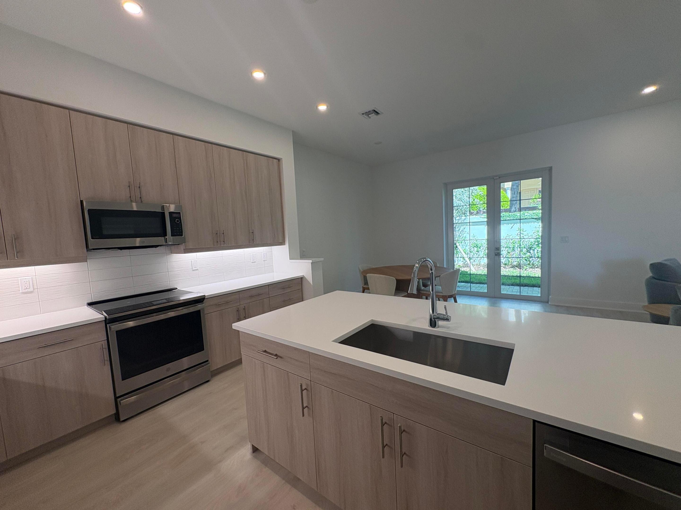 RESERVE AT TEQUESTA - Residential