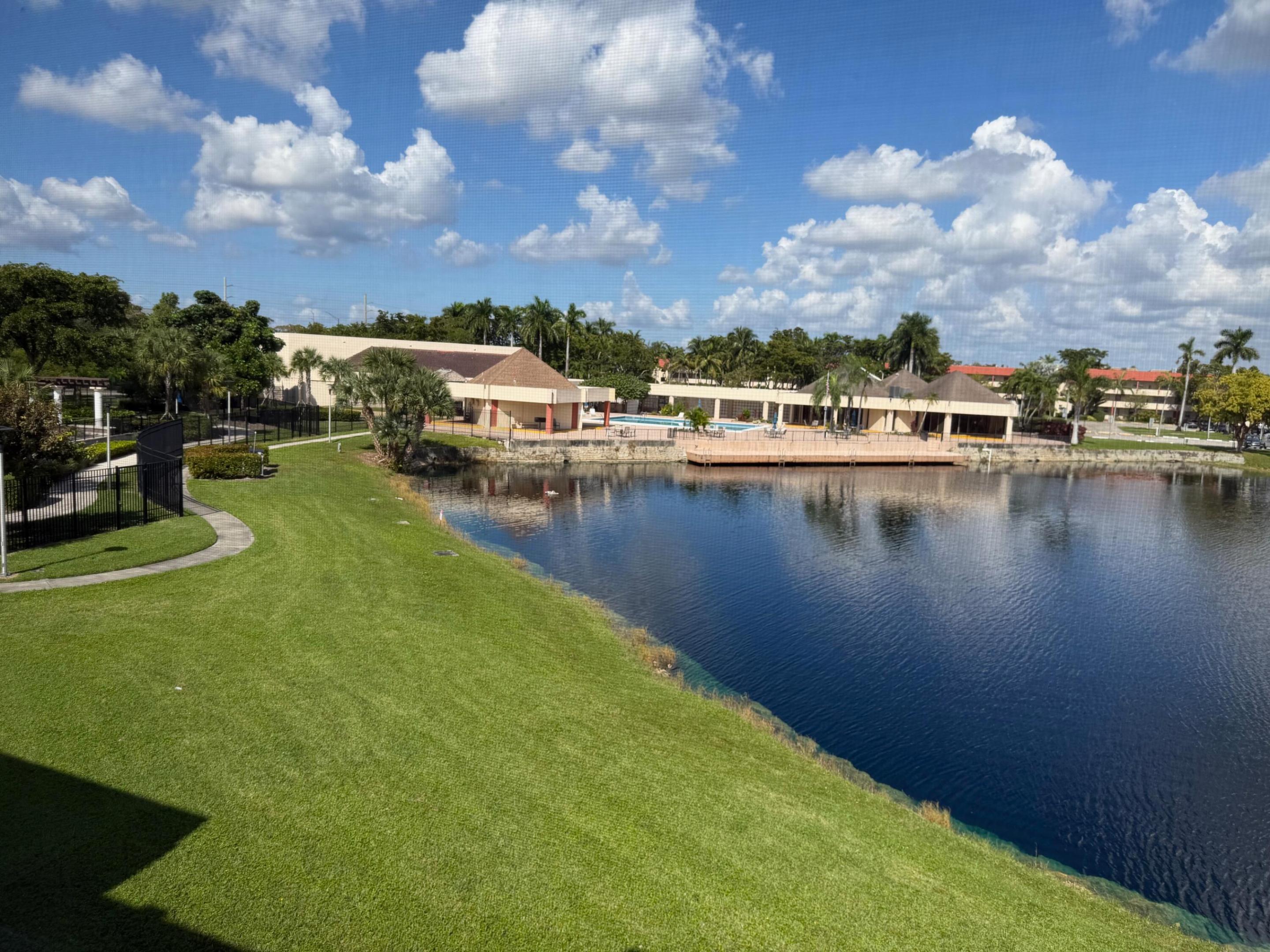 SUNRISE LAKES 2 CONDO - Residential