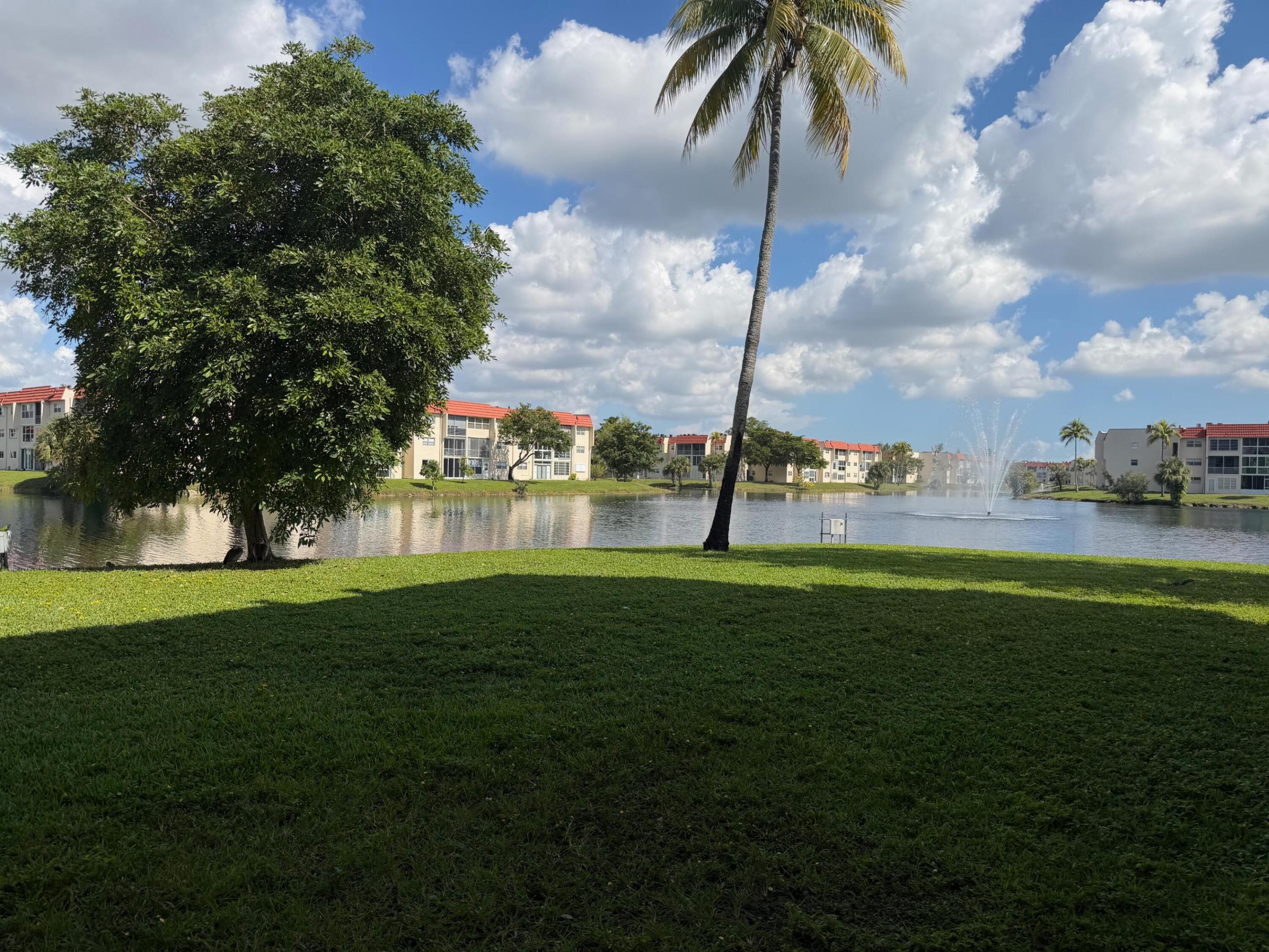 SUNRISE LAKES 2 CONDO - Residential