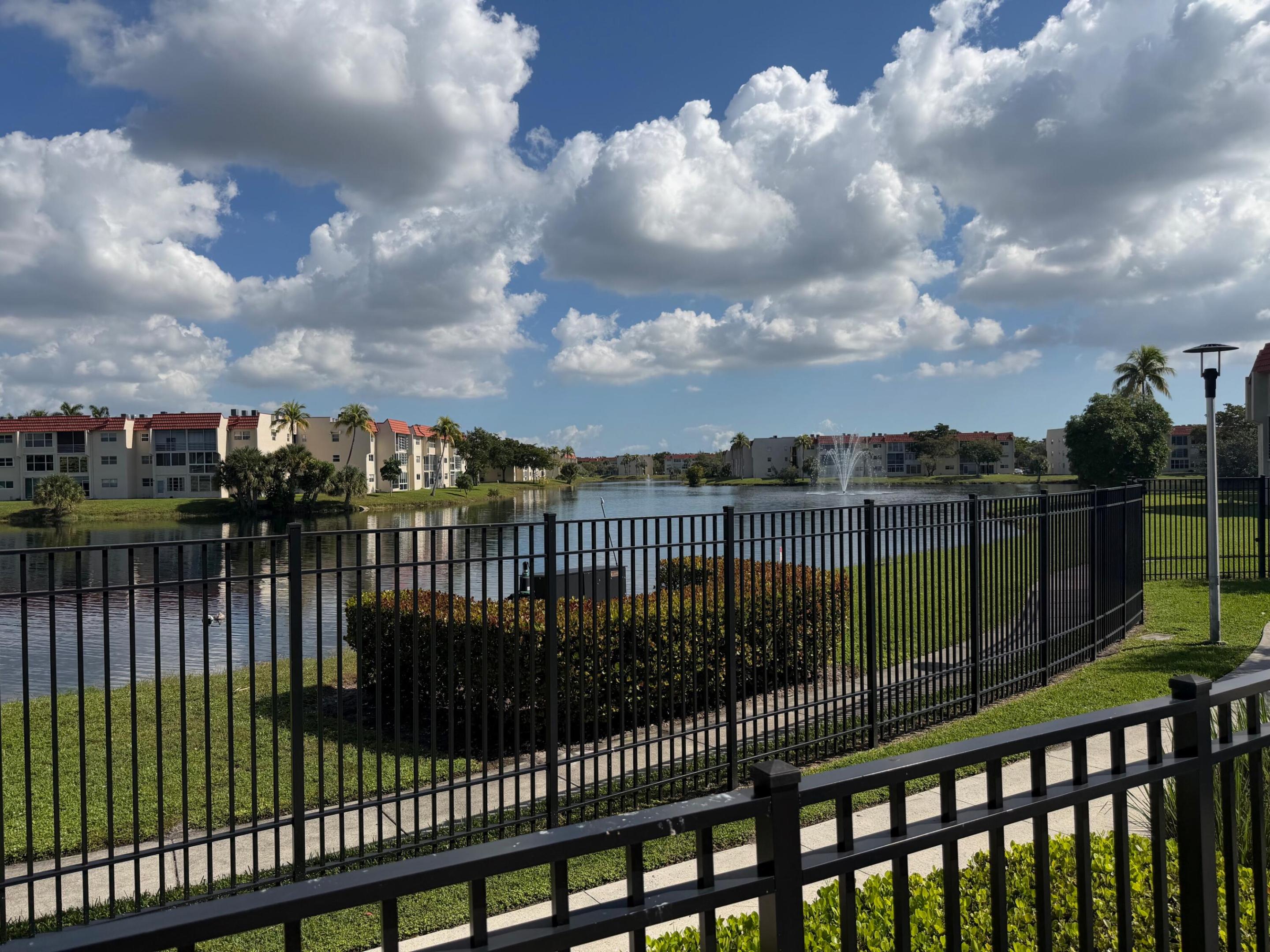 SUNRISE LAKES 2 CONDO - Residential