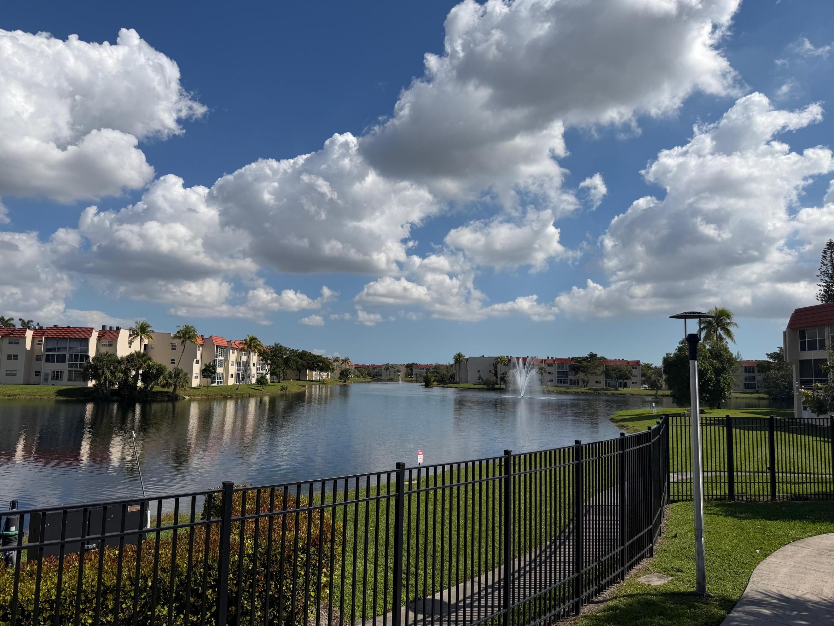 SUNRISE LAKES 2 CONDO - Residential