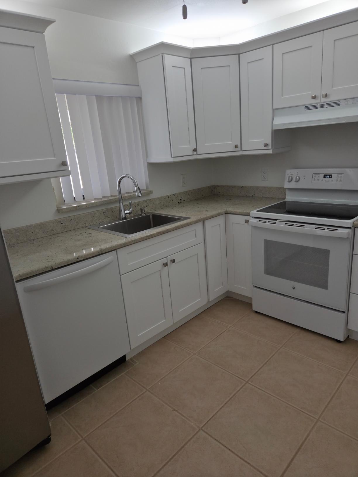 3372 Perimeter Drive 1122