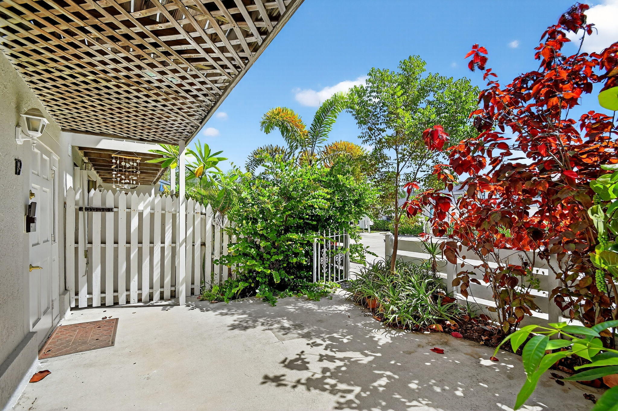 MANGO VILLAS TOWNHOUSE - Residential