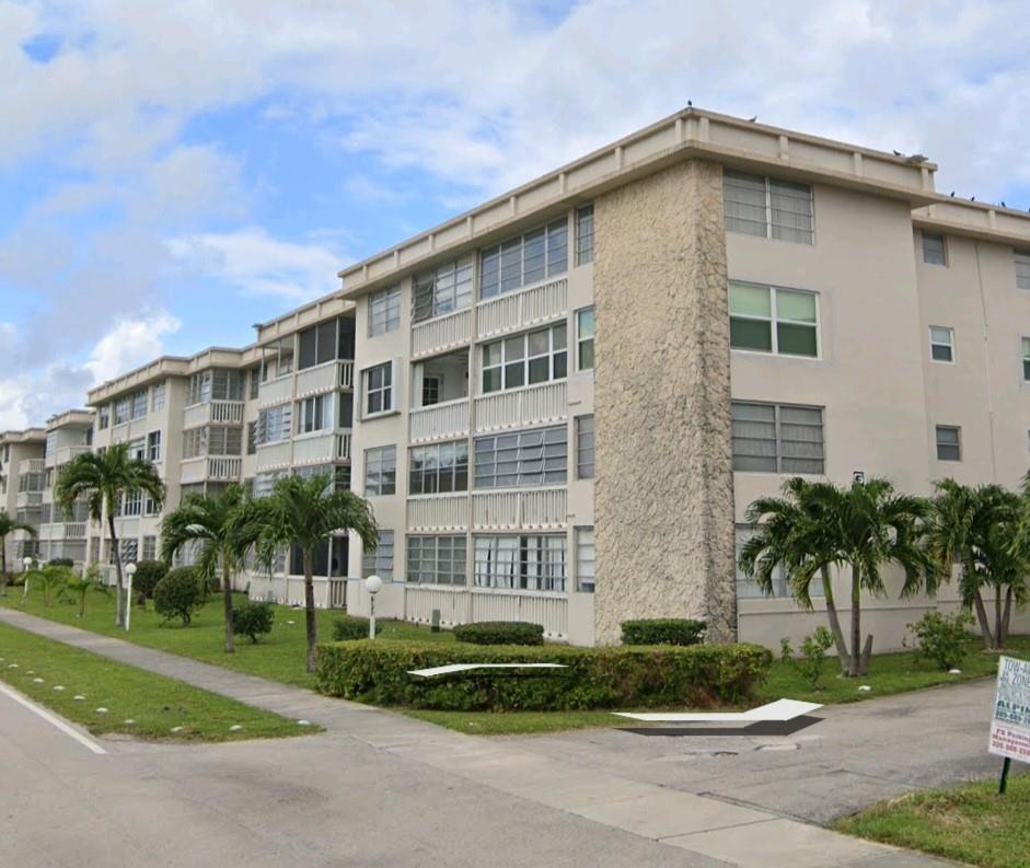 SEVENTH MOORINGS - Residential