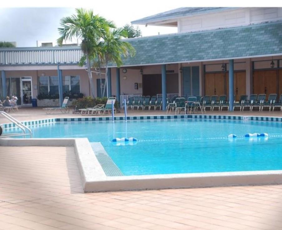 SEVENTH MOORINGS - Residential