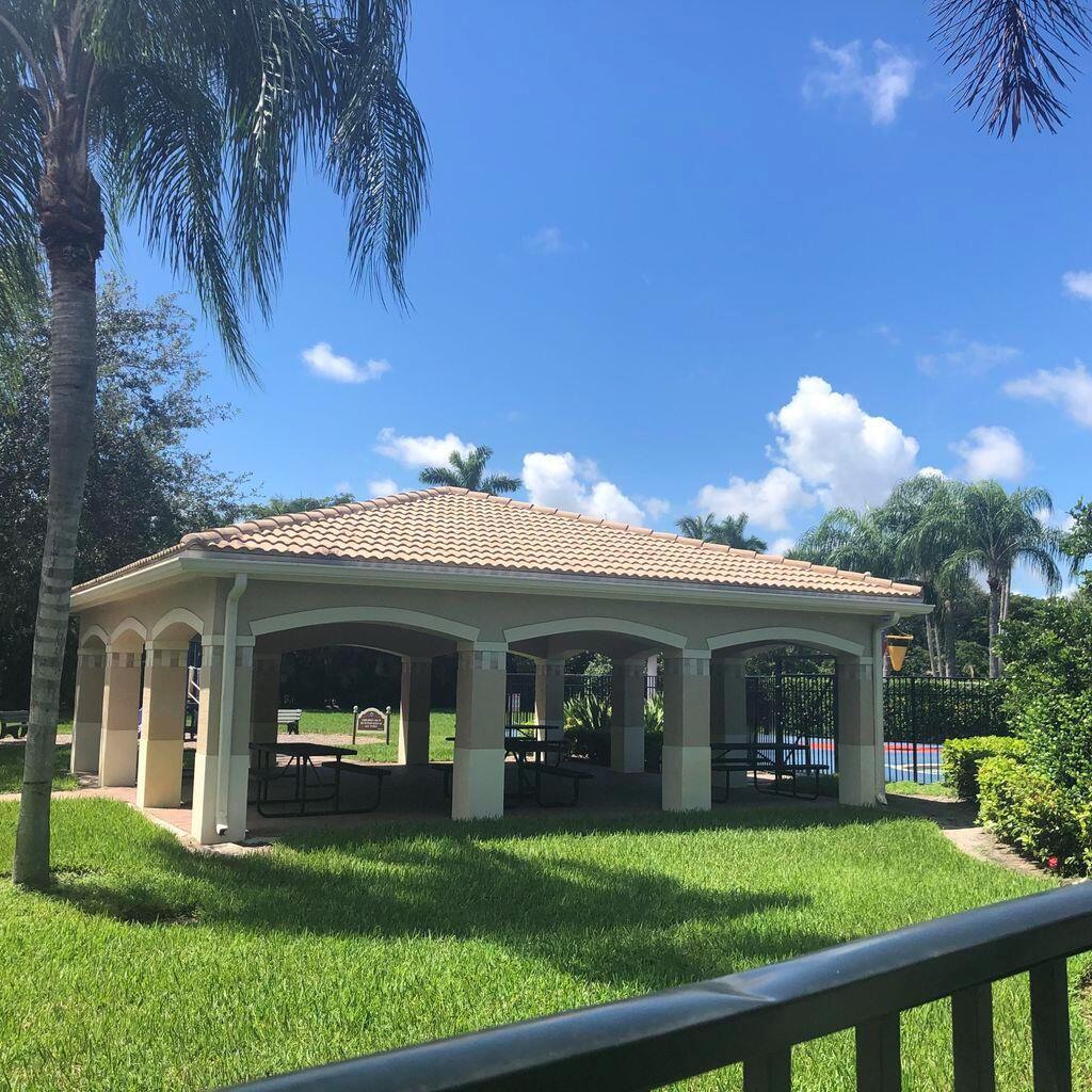 NAUTICA ISLES 3 - Residential Lease