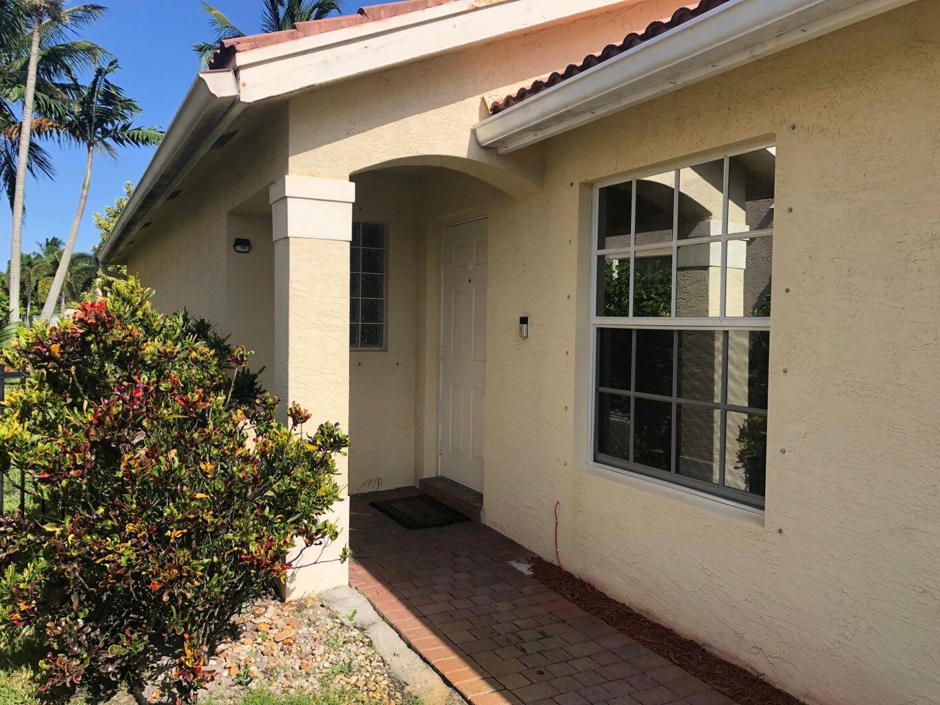NAUTICA ISLES 3 - Residential Lease