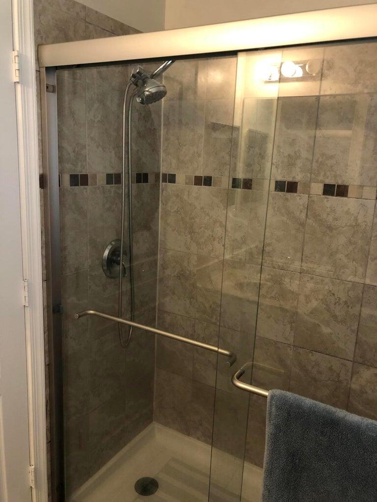 NAUTICA ISLES 3 - Residential Lease