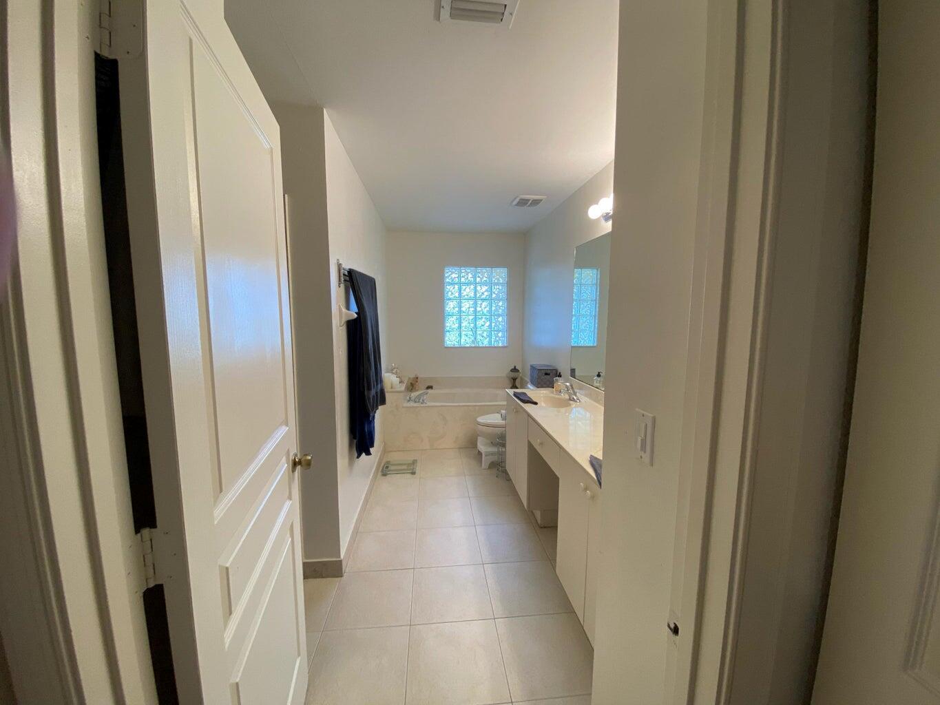 NAUTICA ISLES 3 - Residential Lease