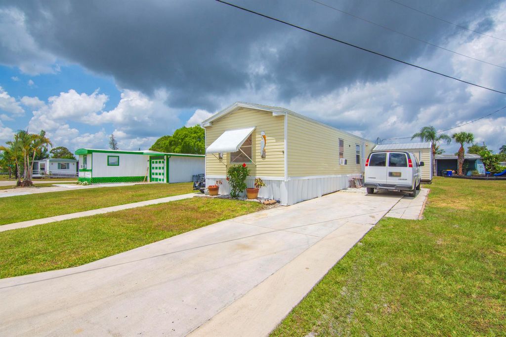 Photo of 5000 SE Federal Highway Highway #193, Stuart, FL 34997 (MLS # R11088362)
