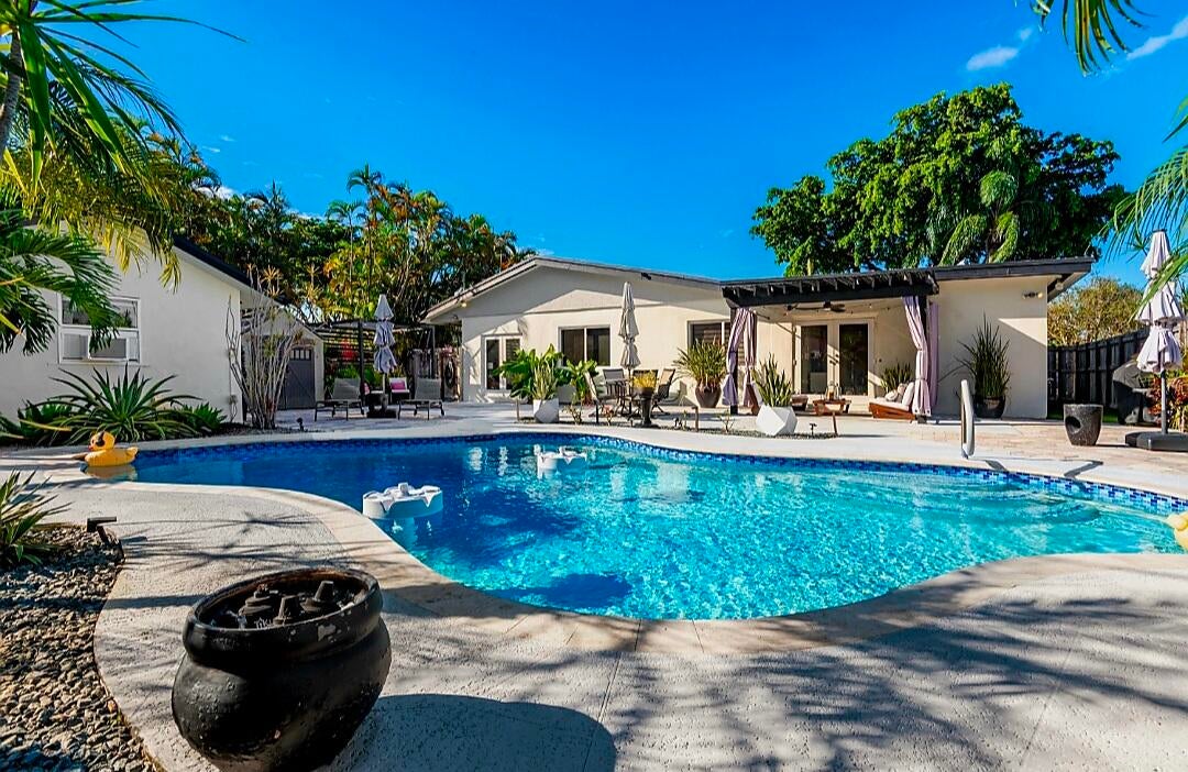 760 NW 36TH Street
