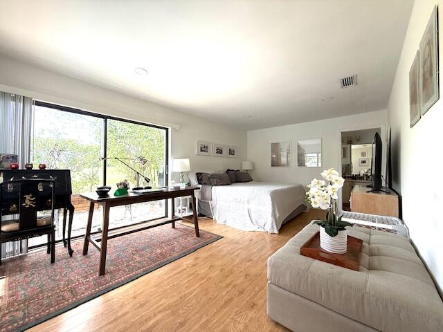 HOLLOWS OF DEER CREEK CONDO - Residential