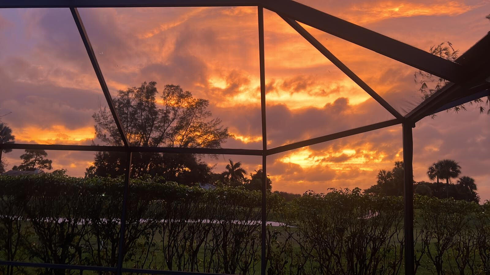 HOLLOWS OF DEER CREEK CONDO - Residential