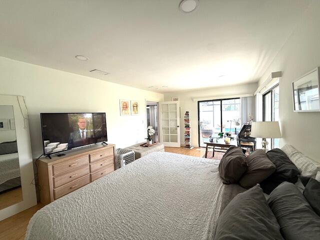 HOLLOWS OF DEER CREEK CONDO - Residential