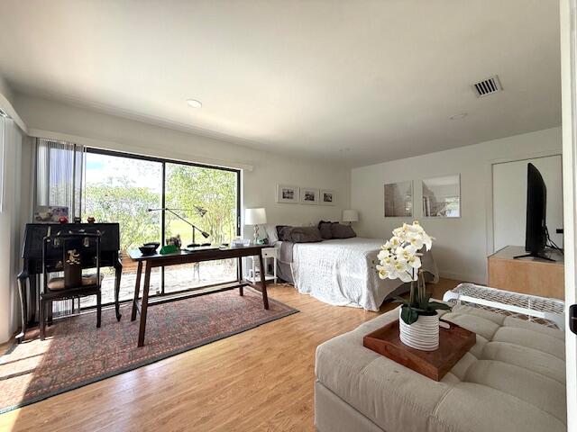 HOLLOWS OF DEER CREEK CONDO - Residential