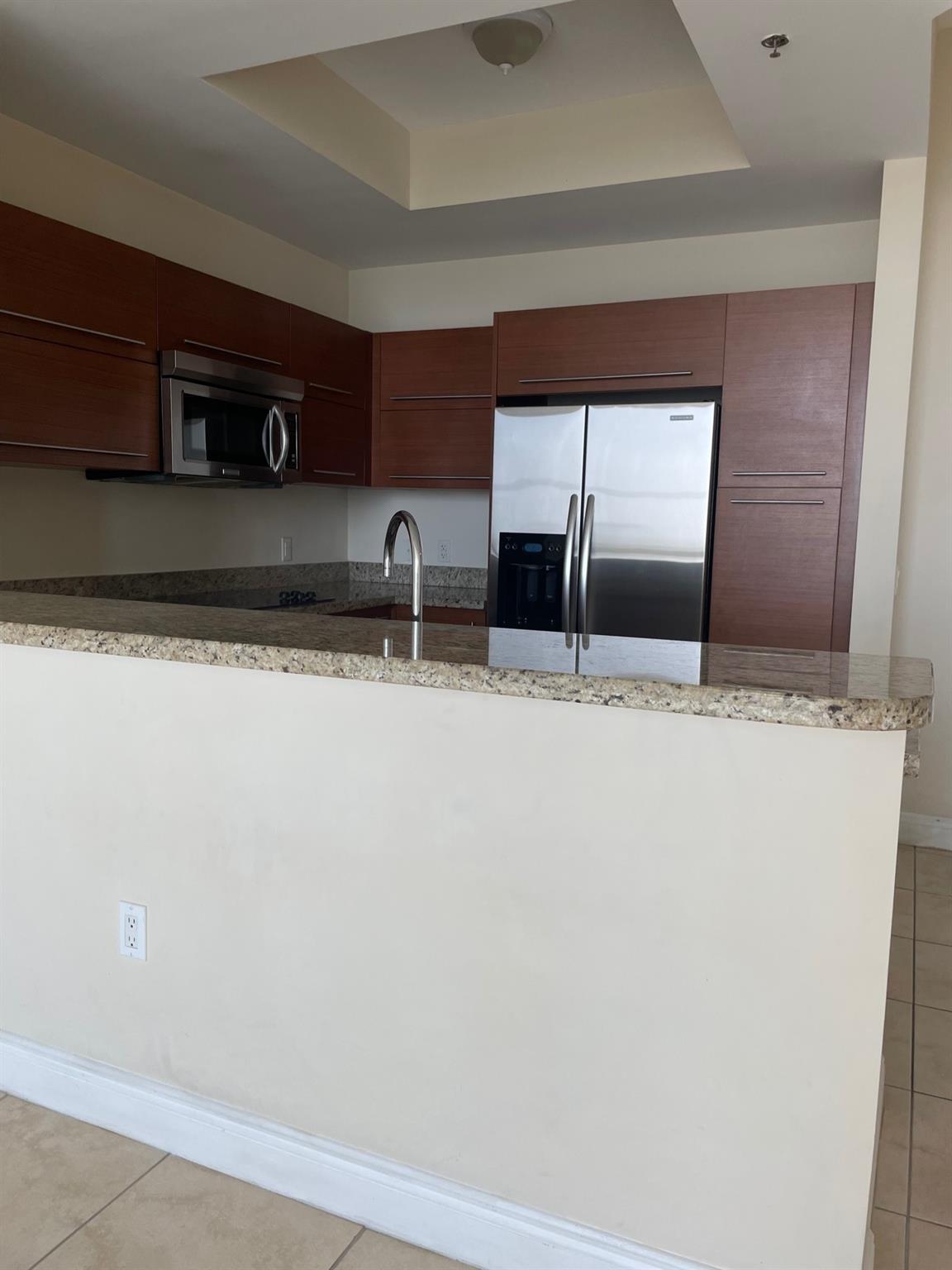 2641 N Flamingo Rd N2706