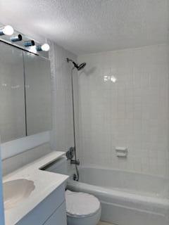 PALM BEACH WHITEHOUSE - Residential Lease