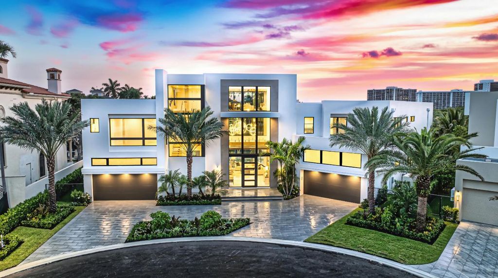 Photo of 4111 Ibis Point Circle, Boca Raton, FL 33431 (MLS # R10974425)