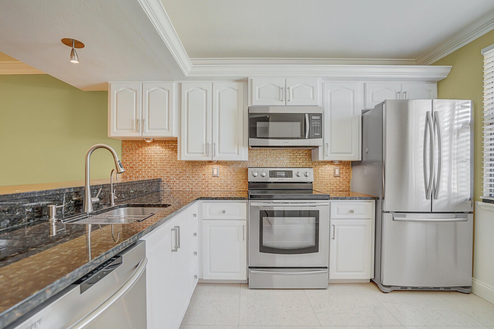 View photos, virtual tours, details... 6073 BALBOA Circle 105